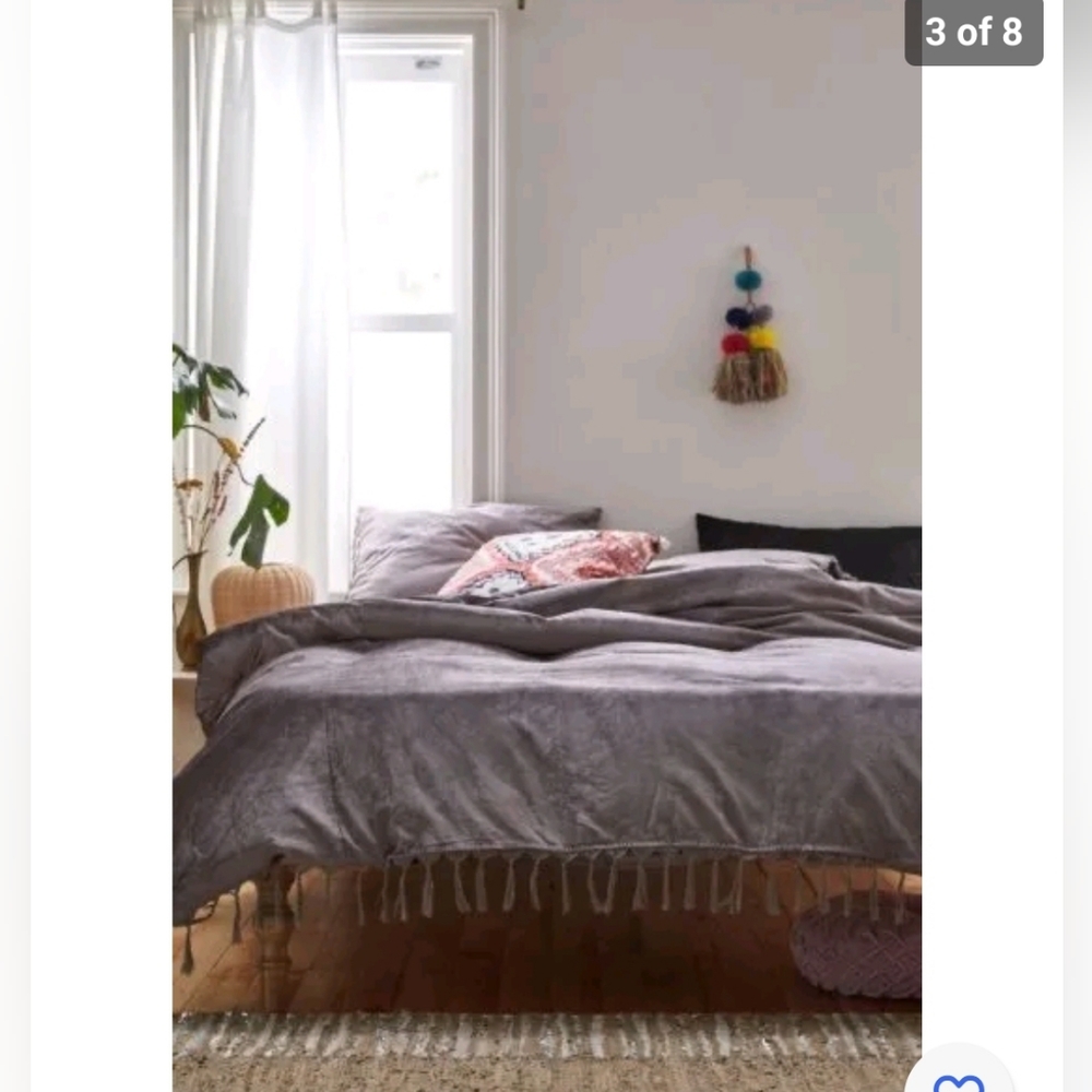Urban Outfitters Julienne Velvet Duvet Cover Twin Size XL - Picture 3 of 8